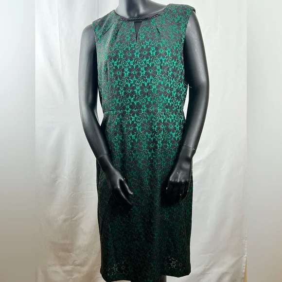Green and black lace knee high sleeveless dress